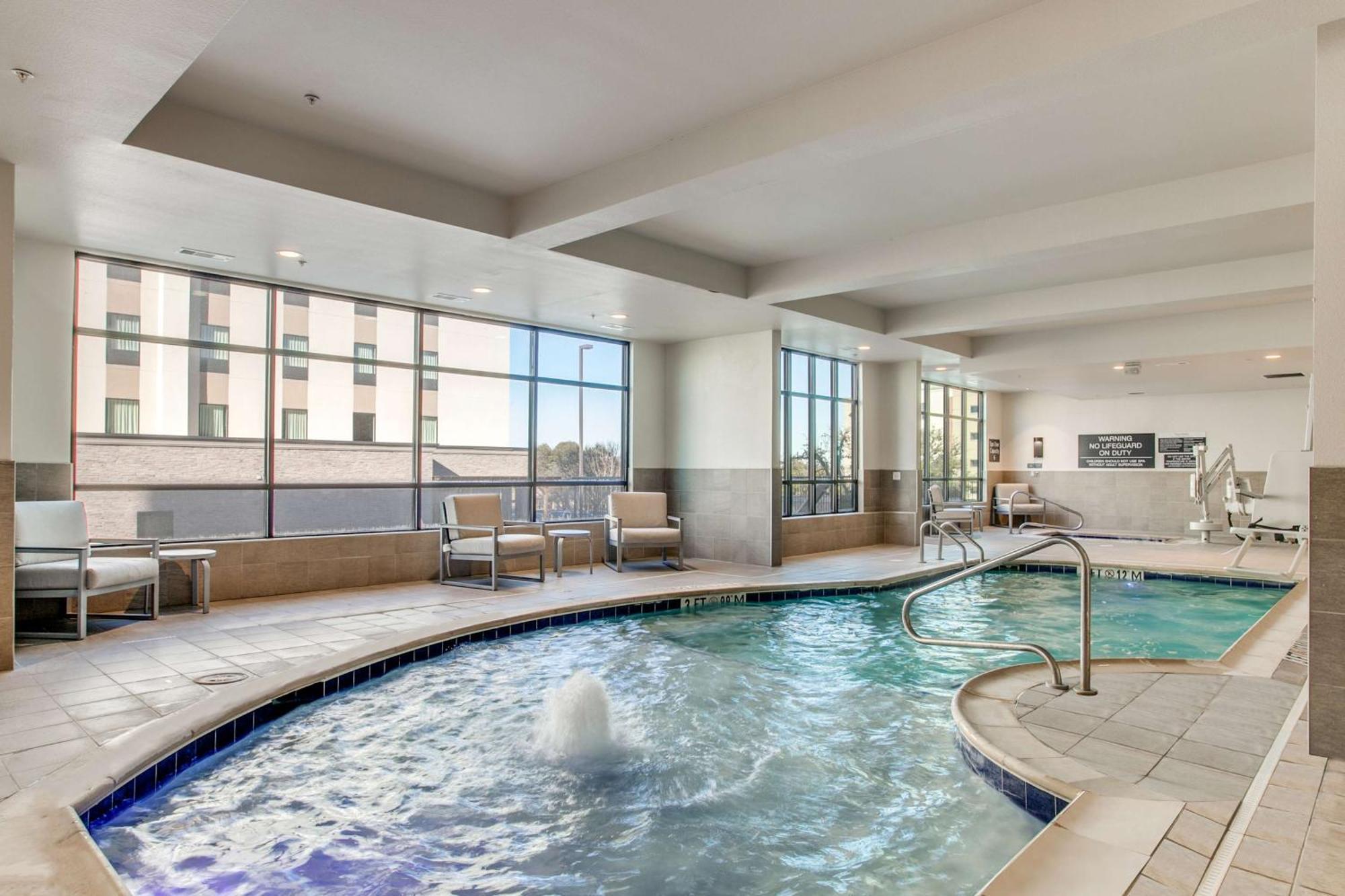 Hilton Garden Inn Dallas-Central Expy/North Park Area, Tx Exteriör bild